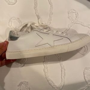 Steve Madden Star Sneakers